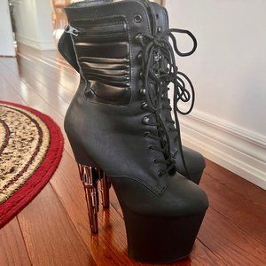 SIZE 7 BONDGIRL PLEASER